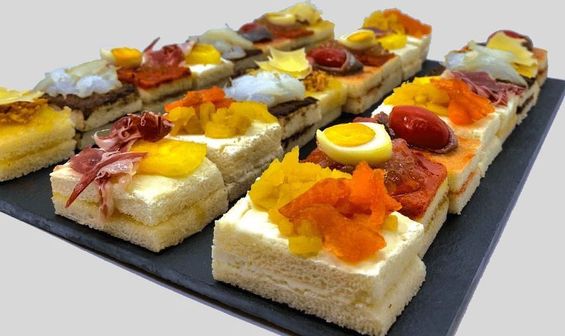 canapes variados
